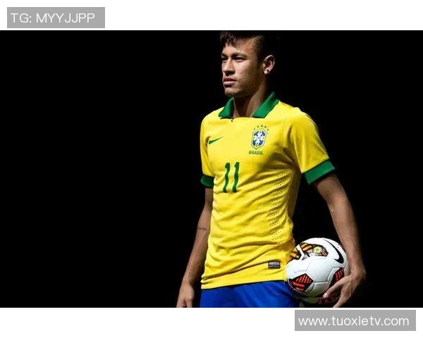 马丁内斯的传奇之路:从球场新星到足球巨星的成长故事